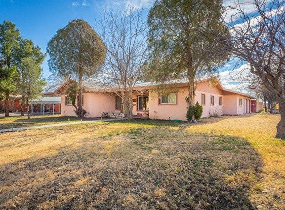 1614 W 3rd St, Roswell, NM 88201