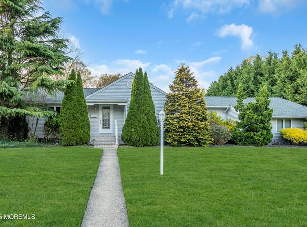 41 Comanche Drive, Oceanport, NJ 07757