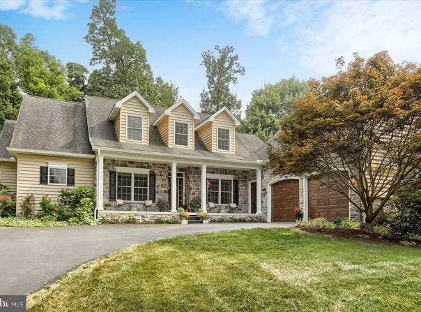 18 PALOMINO PARKWAY, DILLSBURG, PA 17019