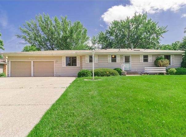 4901 W 99th Street, Bloomington, MN 55437