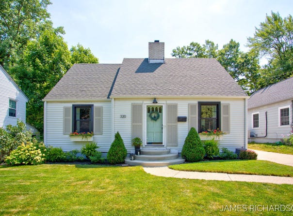 320 Lawndale Avenue NE, Grand Rapids, MI 49503