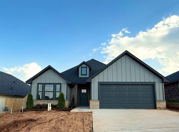 4908 Sand Lily Lane, Edmond, OK 73034