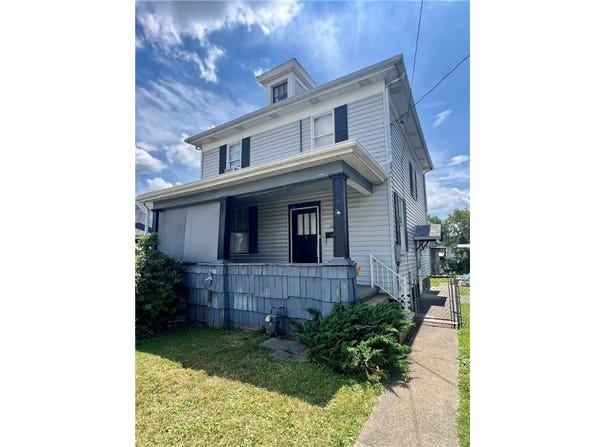 27 Johnson Ave, Uniontown, PA 15401