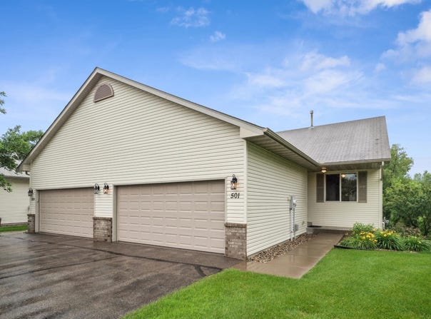 501 Meadow Lane, Norwood Young America, MN 55397