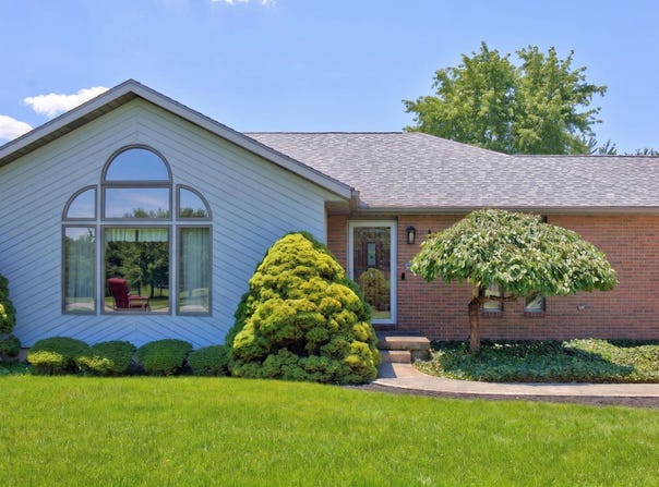 1401 James Drive, Celina, OH 45822