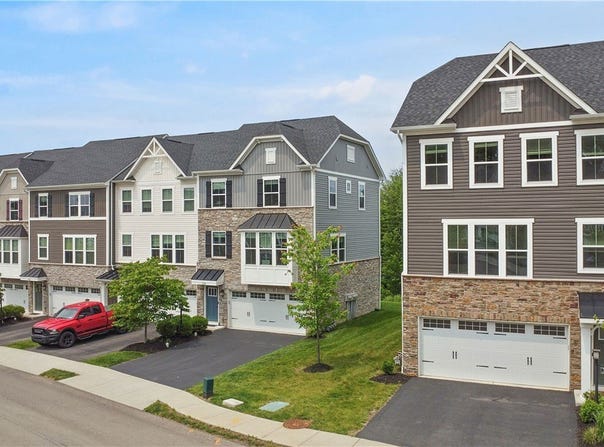 156 Curtis Ct., Ross Twp, PA 15237
