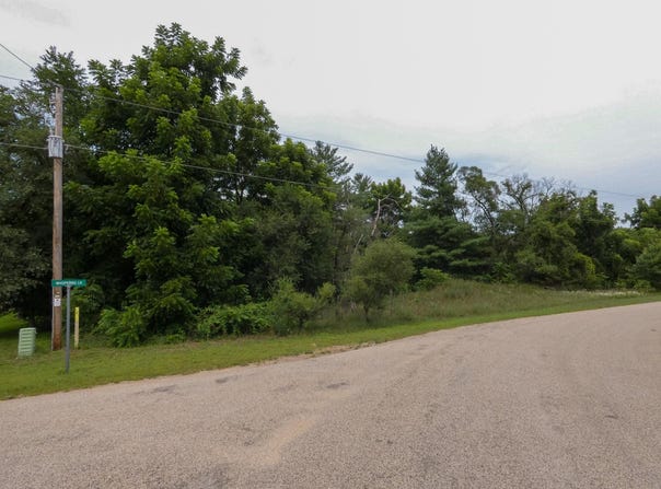 29591 Whispering Pines Road, Lone Rock, WI 53556
