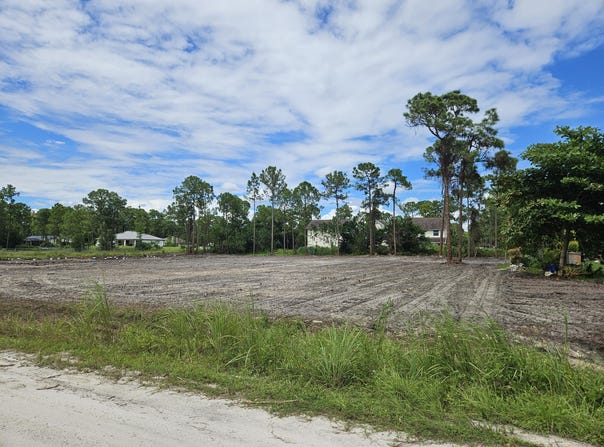 86th Street N, The Acreage, FL 33470