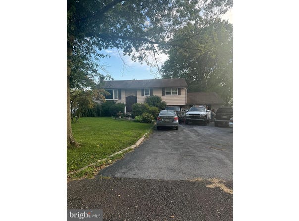100 MAUGERS MILL ROAD, POTTSTOWN, PA 19464