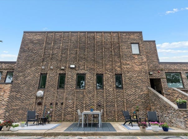 1101 Dodge Avenue, Evanston, IL 60202
