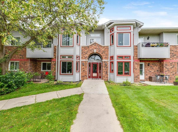 2127 Luann Lane, Madison, WI 53713