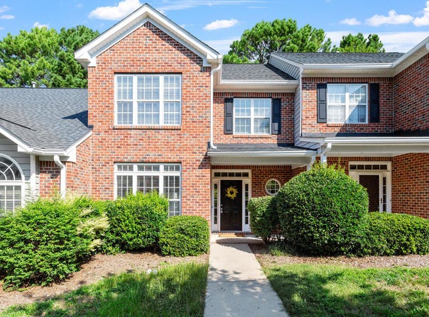 1505 Poets Glade Drive, Apex, NC 27523