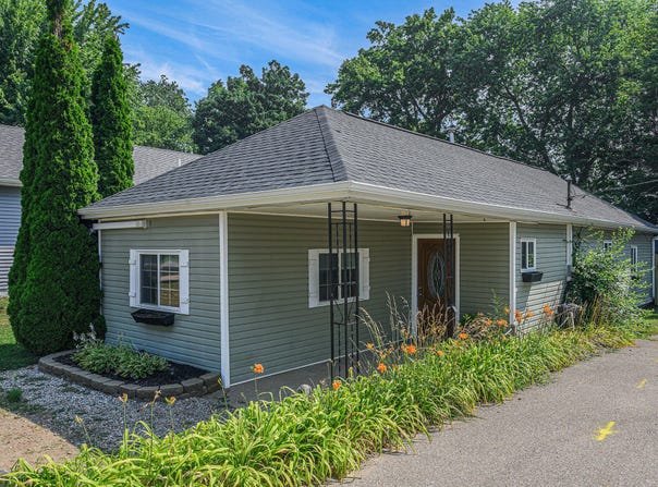4129 Long Lake Drive, Portage, MI 49002