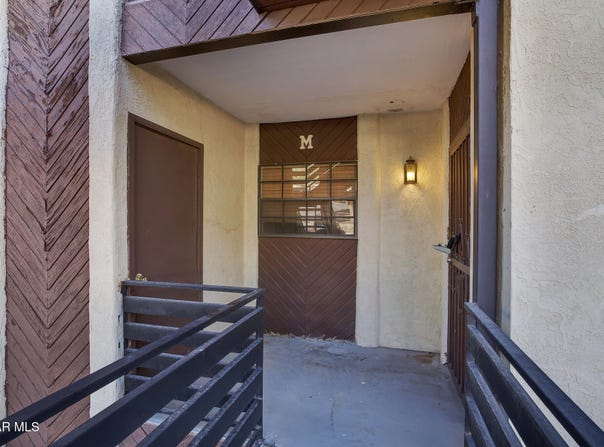 417 IRONDALE Drive unit: M, El Paso, TX 79912