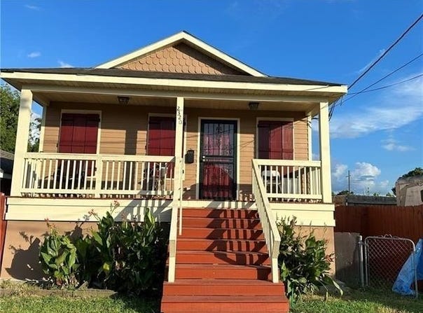 2320 S JOHNSON Street, New Orleans, LA 70125