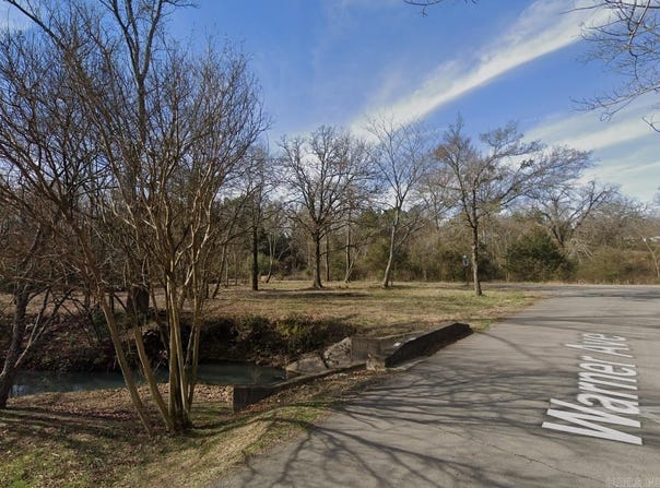 307 jones Street, Mena, AR 71953