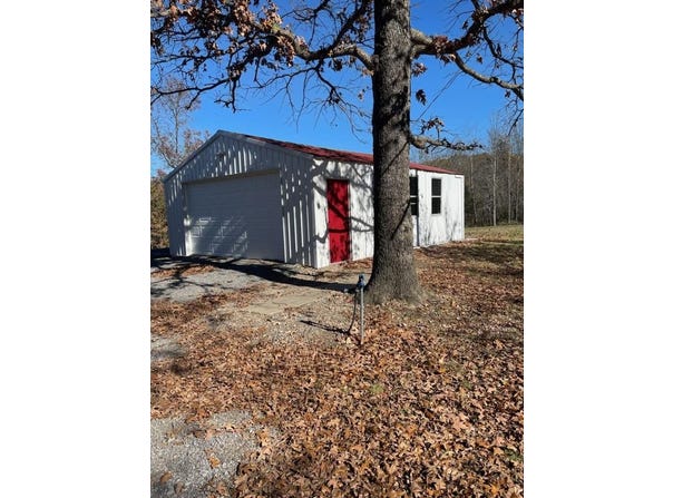 611 Fry Road, Harriet, AR 72639