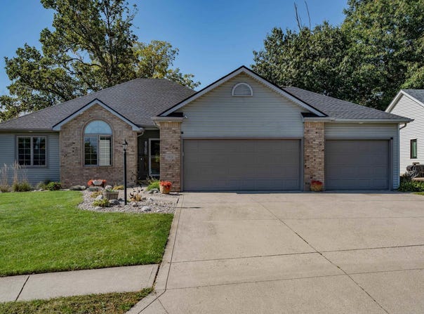 13711 Messenger Bay, Fort Wayne, IN 46845-9176