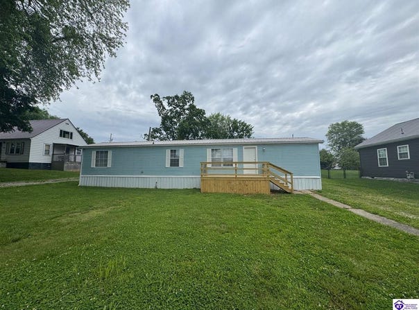 303 S Meadow Drive, Irvington, KY 40146