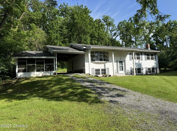 94 RIVER Road, Lewisburg, PA 17837