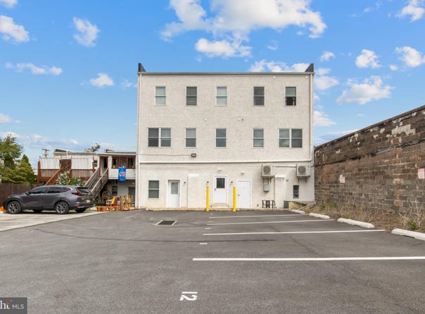 322 BRIDGE STREET, PHOENIXVILLE, PA 19460