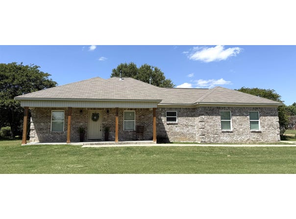 90 SQUIRES GROVE Dr, Atoka, TN 38004