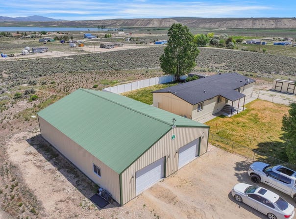 849 McArthur Avenue, Spring Creek, NV 89815