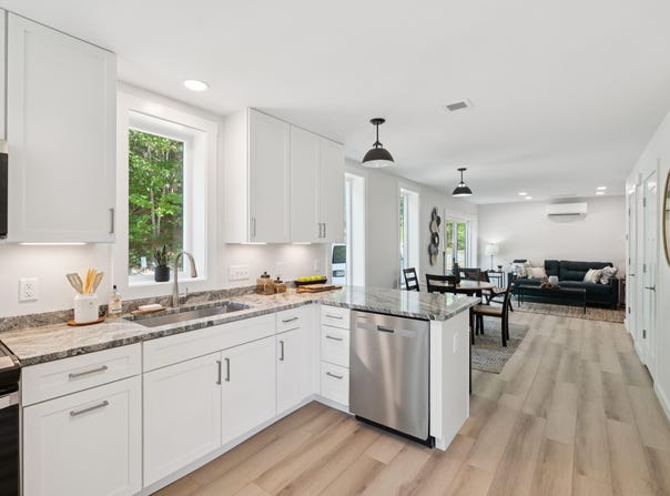 1 Cedar Bend, Boothbay, ME 04537