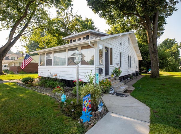 110 E Harrison Street, Plymouth, IN 46563