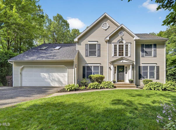 72 Maple Road, New Scotland, NY 12186