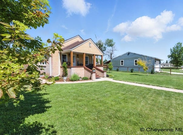 518 BLAIR AVE, Pine Bluffs, WY 82082