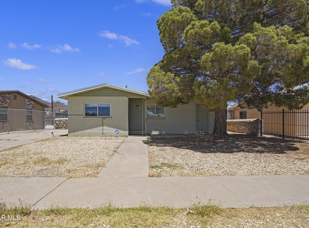 4745 SIERRA MADRE Drive, El Paso, TX 79904