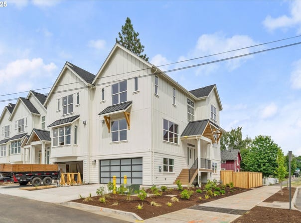349 SE WALNUT ST, Hillsboro, OR 97123