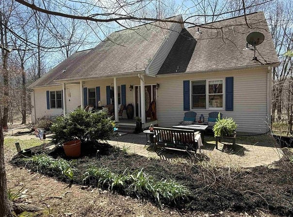8121 Hwy 762, Philpot, KY 42366-9102