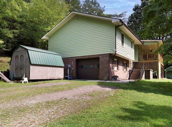 488 West Cherry, Hayesville, NC 28904