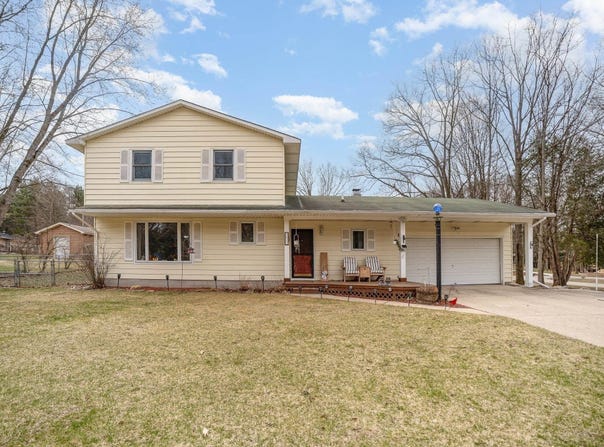 4631 Cardinal Drive, Mt Pleasant, MI 48858