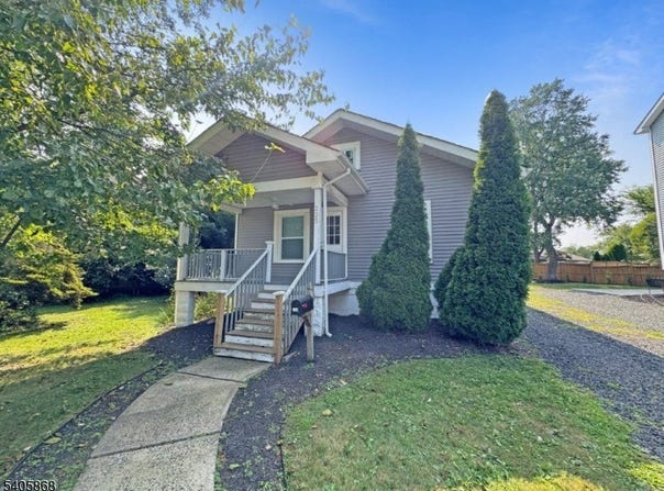 235 Plainfield Ave, Berkeley Heights Twp., NJ 07922-1427