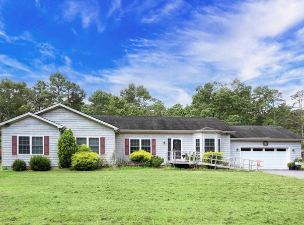 312 W Herschel Street, Galloway Township, NJ 08215
