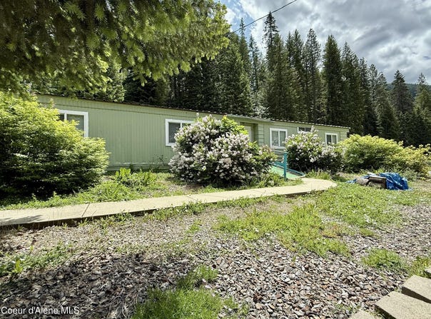 145 Mill Rd, Mullan, ID 83846