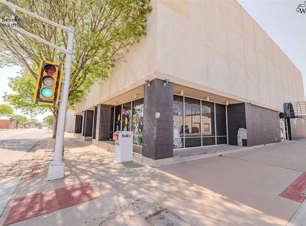 317 E 3RD STREET, Burkburnett, TX 76354
