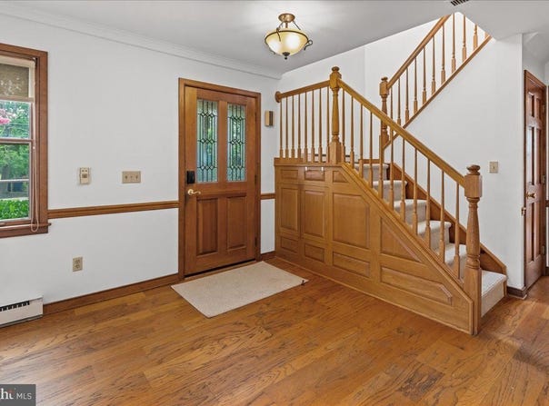 7 LANING AVENUE, PENNINGTON, NJ 08534