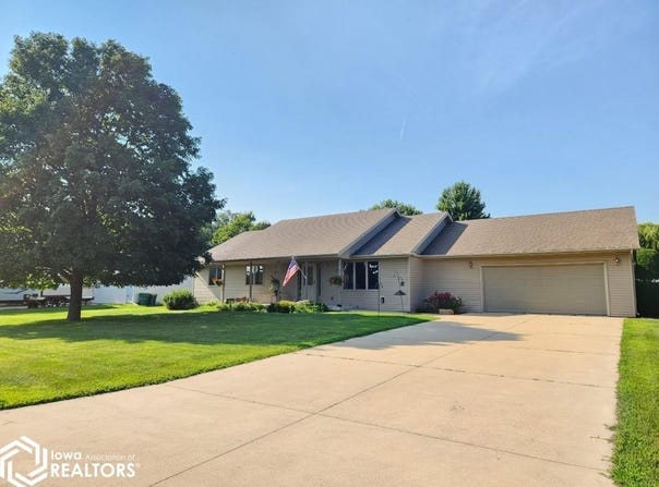 712 Bison Drive, Nora Springs, IA 50458