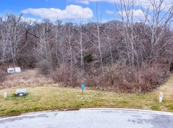 10820 Bridgewater Court, Crown Point, IN 46307