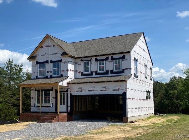 100  Pine Ridge Ln, Farmville, VA 23901