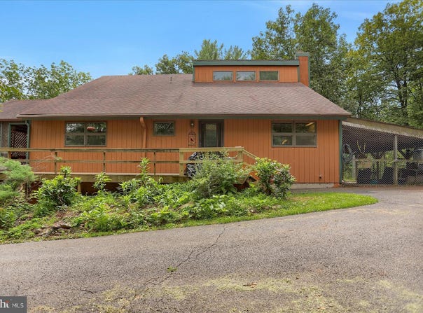10843 MADDERN RUN ROAD, MILL CREEK, PA 17060