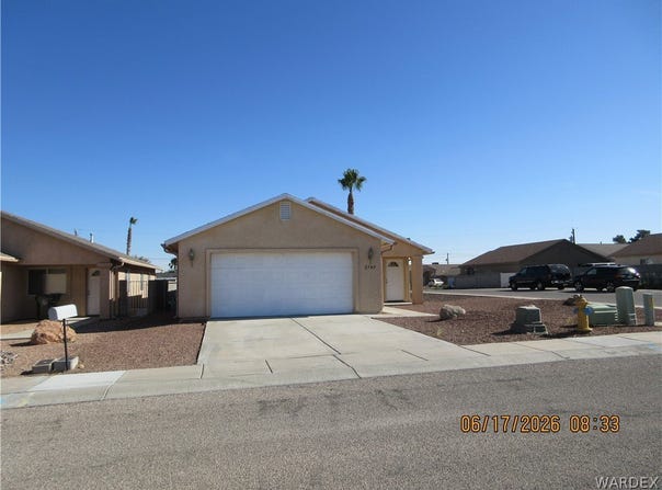 2747 Phoenix, Kingman, AZ 86401