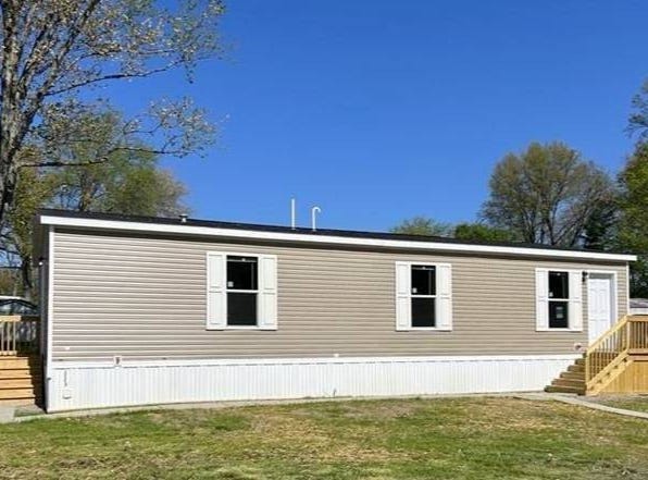 4809 W Windsor Rd., Champaign, IL 61822