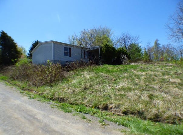 185 Coxs Trailer Park Road, Wytheville, VA 24382