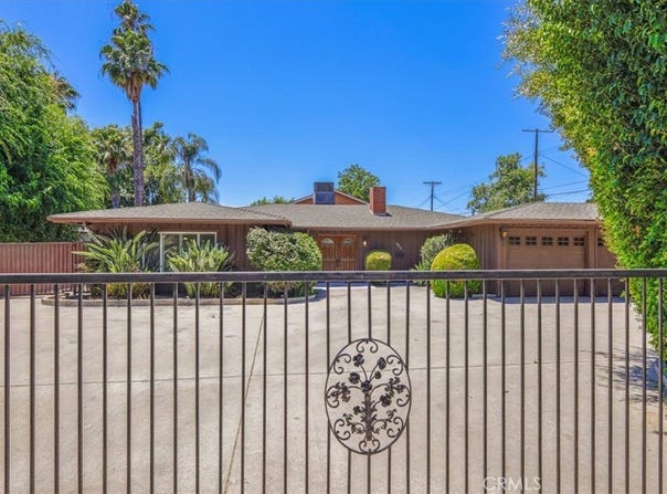 6255 Matilija Avenue, Valley Glen, CA 91401