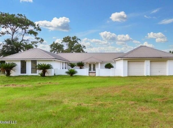 157 Indian Springs, Poplarville, MS 39470
